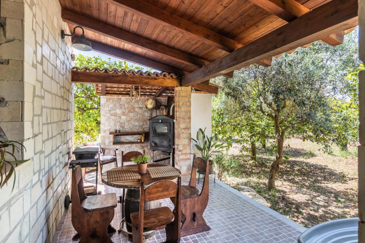 Villa Suq With Pool, Parking & Wifi Noto Exterior photo